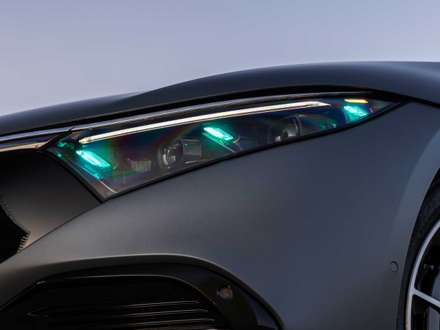 Mercedes-Benz-autónomo-luces
