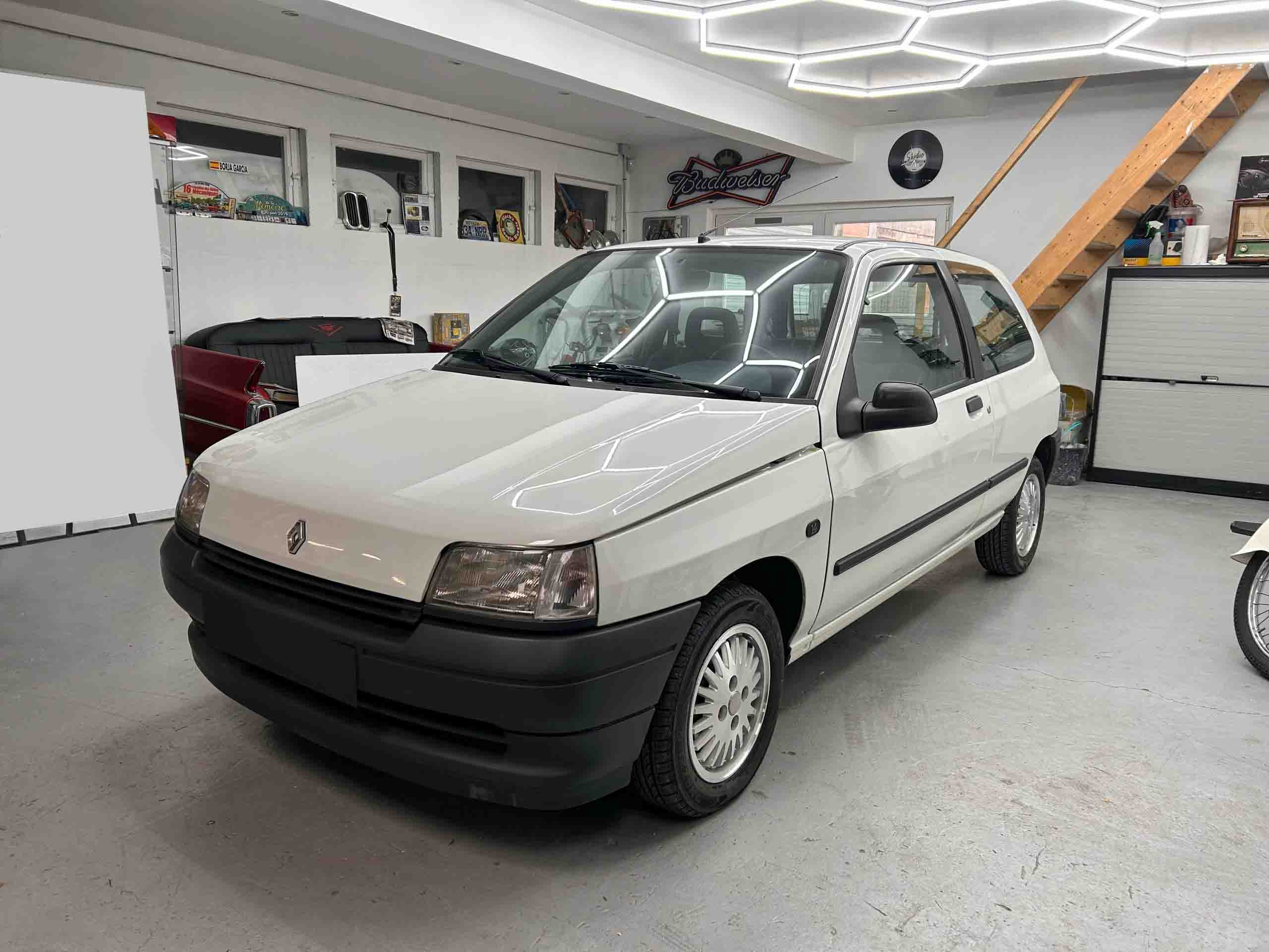 Renault-Clio-1991-original