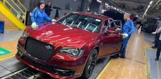 último-Chrysler-300C