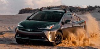 Toyota-Prius-off-road