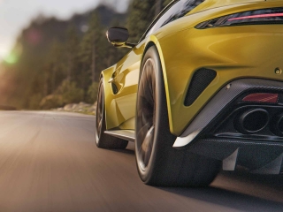 Aston-Martin-Vantage-V8-2024