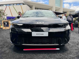 Kia-K3-Cross-2025-Colombia