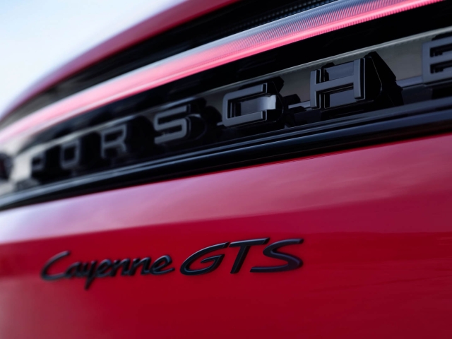 Porsche-Cayenne-GTS-V8