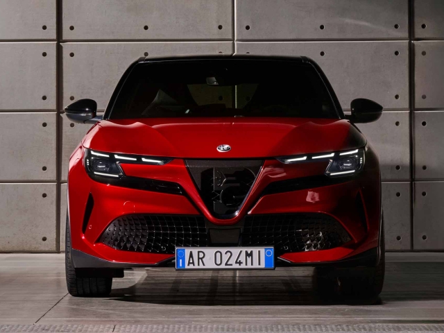 Alfa-Romeo-Milano-eléctrico
