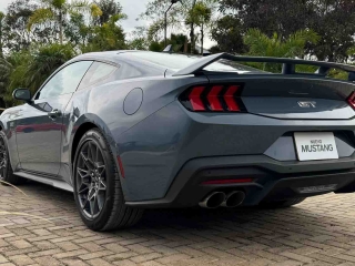 Ford-Mustang-2024-Colombia