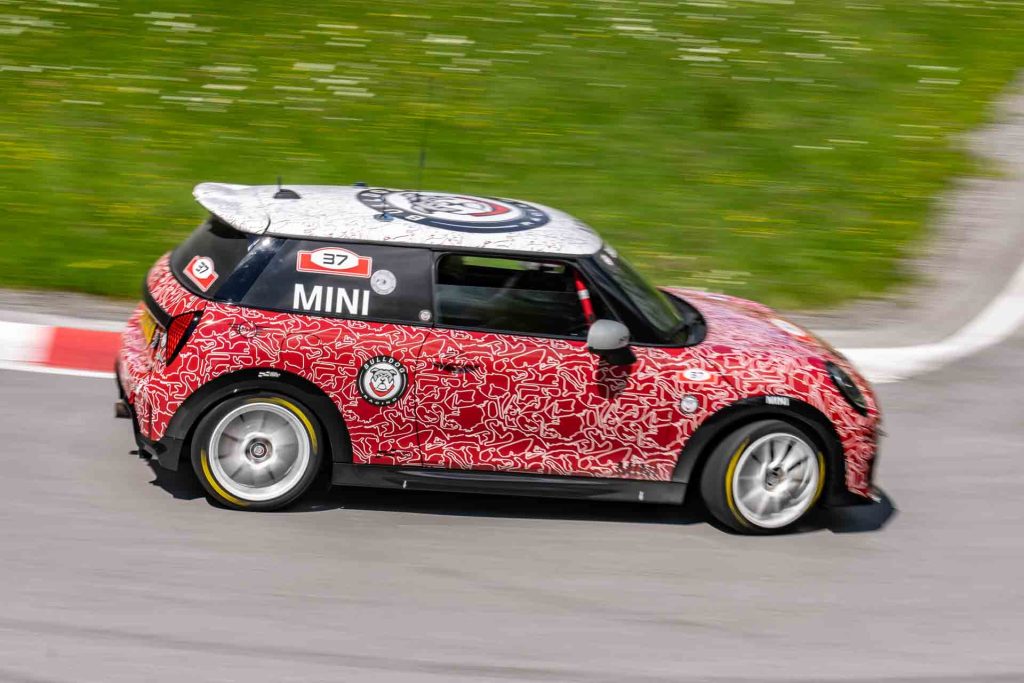 Mini-John-Cooper-Works-motor