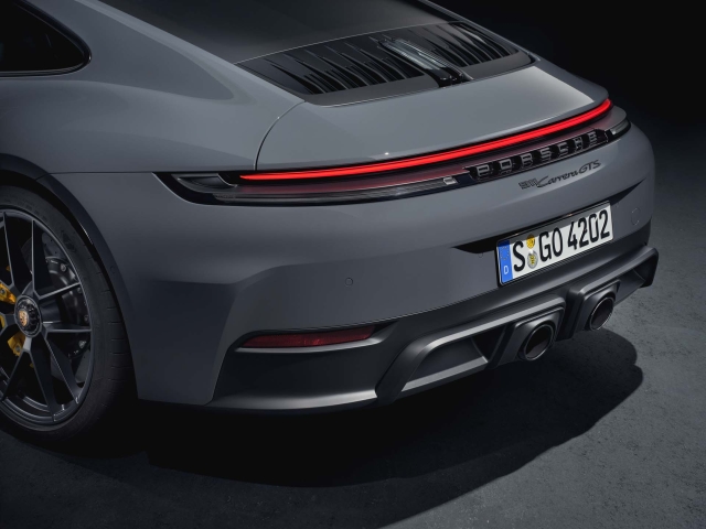 Porsche-911-GTS-híbrido