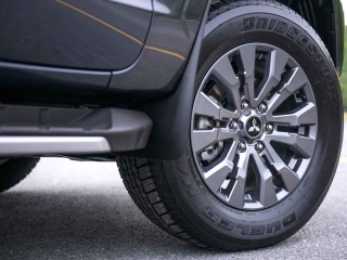 © Mitsubishi Mitsubishi-L200-2025-Colombia