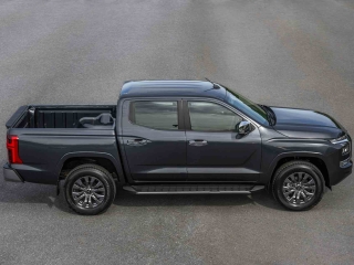 © Mitsubishi Mitsubishi-L200-2025-Colombia