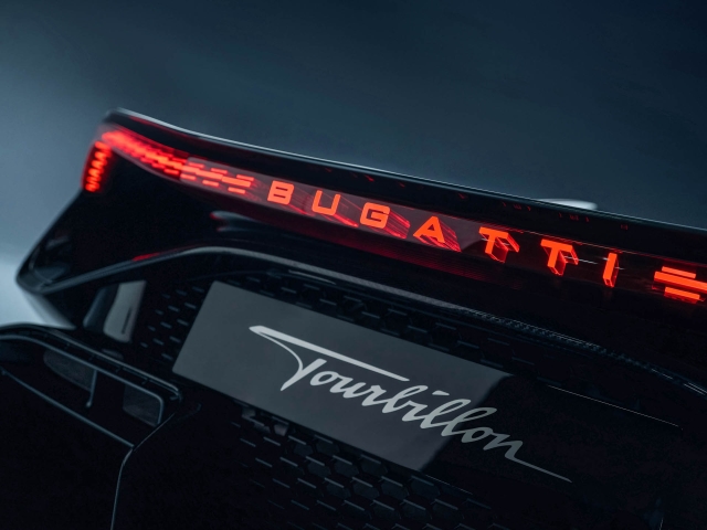 Bugatti-Tourbillon-V16