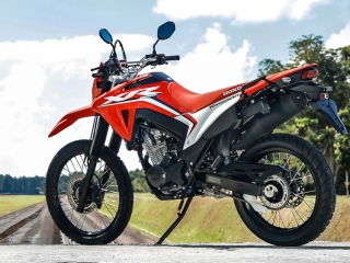 Honda Tornado