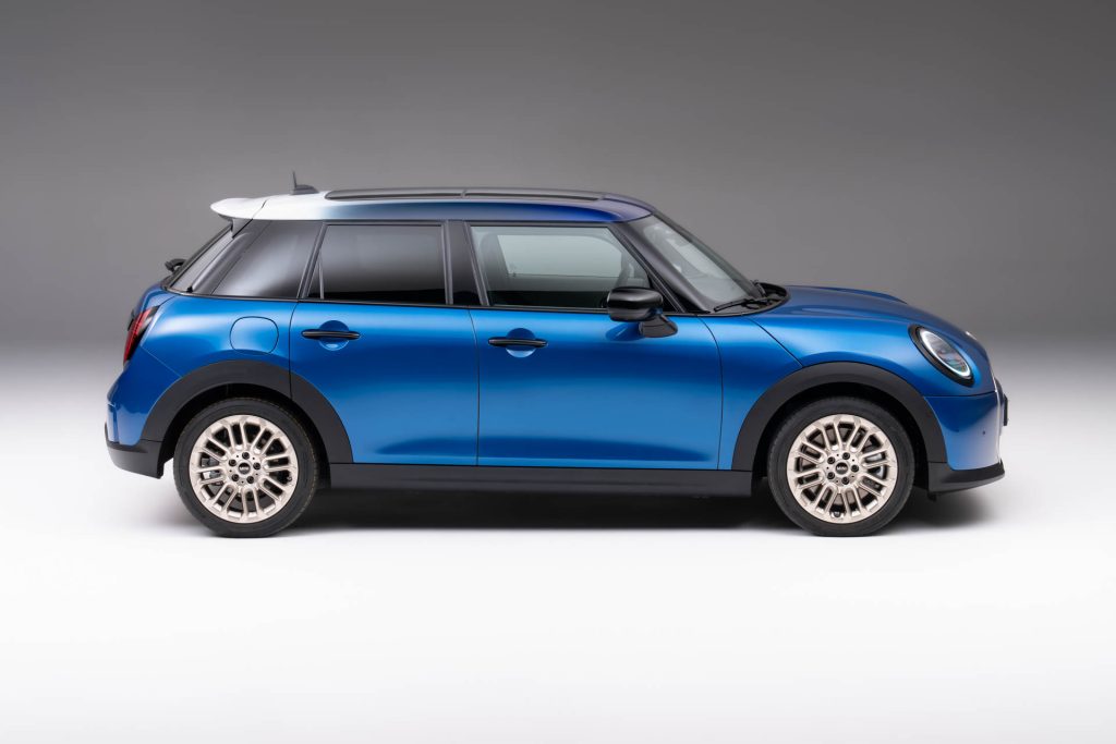 Mini-Cooper-cinco-puertas-2025