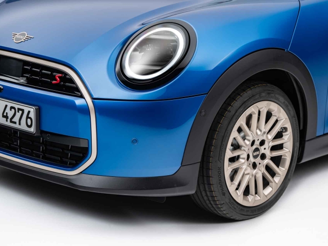 Mini-Cooper-cinco-puertas-2025