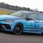 Volkswagen-Golf-R-detalles