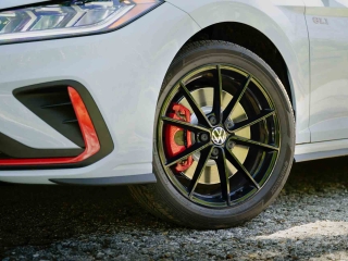 Volkswagen-Jetta-GLI-2025-actualización