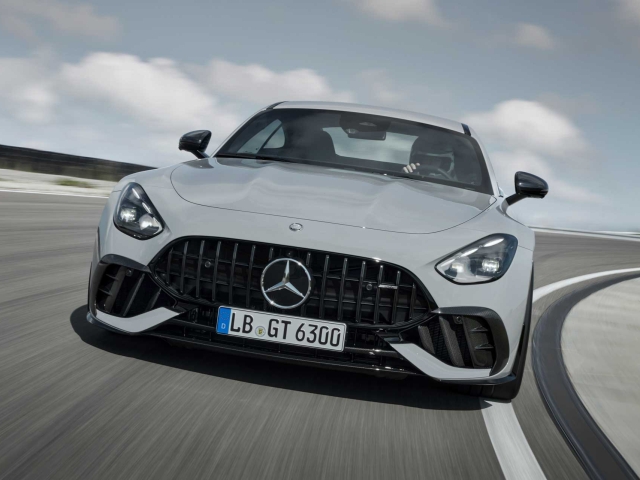 Mercedes-AMG-GT-63-Pro