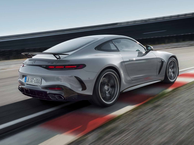 Mercedes-AMG-GT-63-Pro