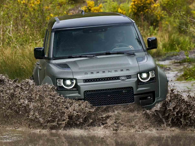 Land-Rover-Defender-Octa