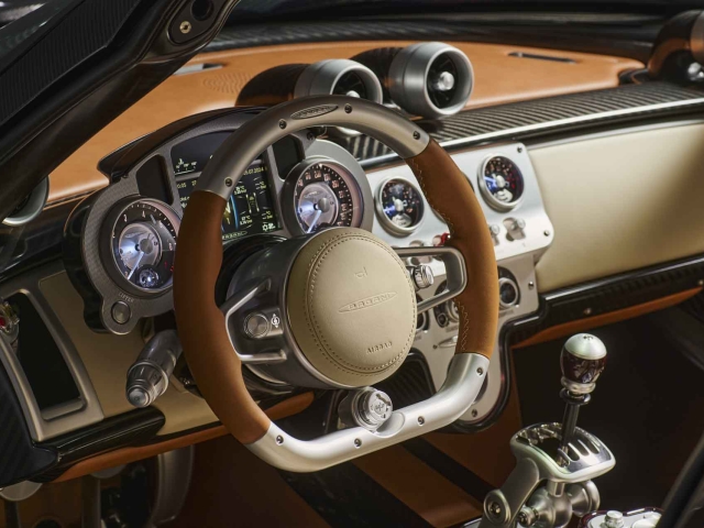 Pagani-Utopia-Roadster