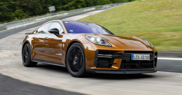 Porsche-Panamera-Nürburgring