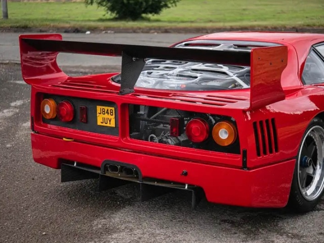 Ferrari-F40-V12