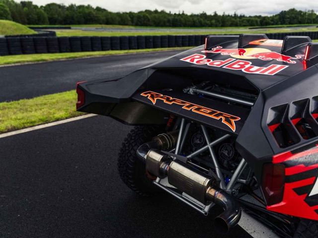 Ford-Raptor-Dakar