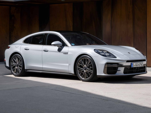 Porsche-Panamera-Turbo-S-E-hybrid