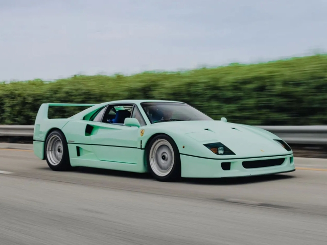 Ferrari-F40-menta