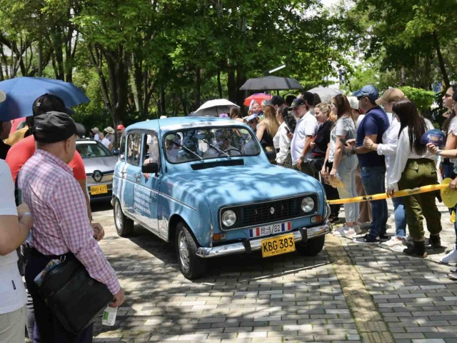 Renault-4-eléctrico-Colombia