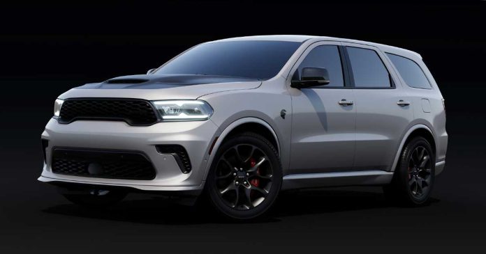 Dodge-Durango-20-años-V8-Hemi-Silver-Bullet