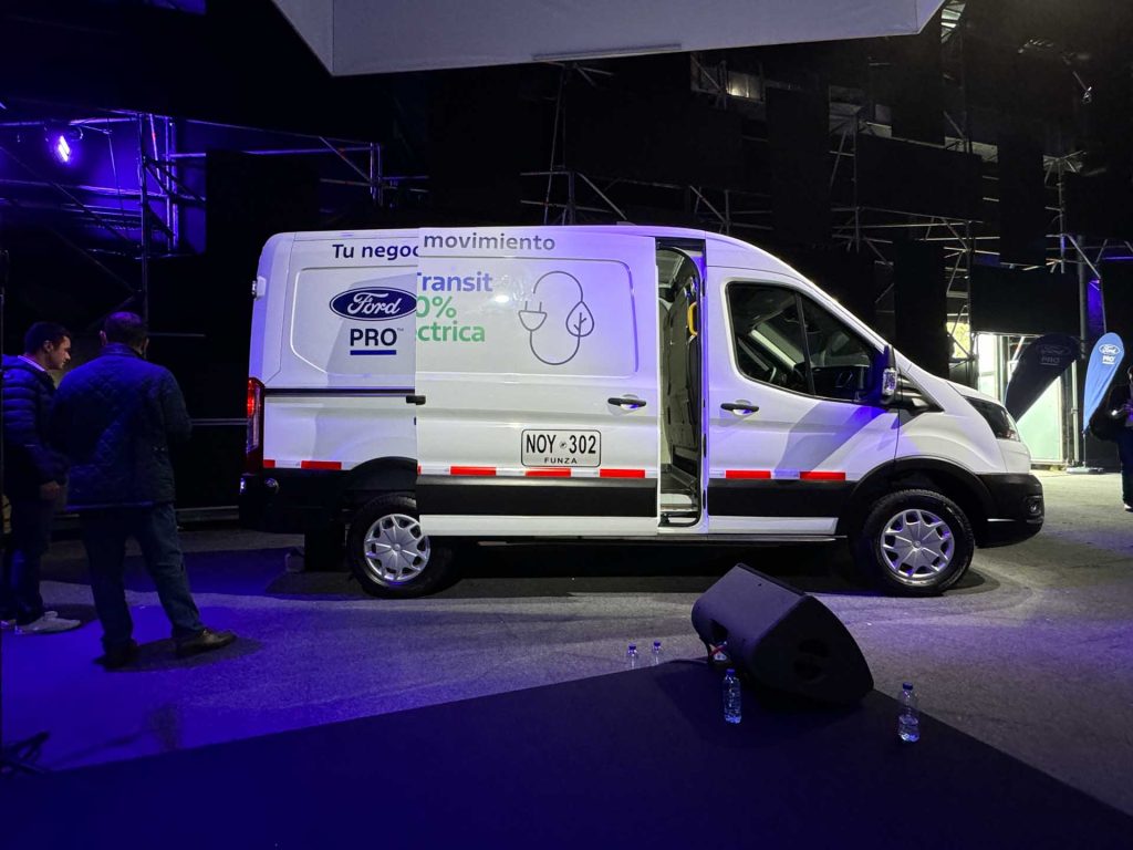 Ford-Transit-Eléctrica-pro-Colombia