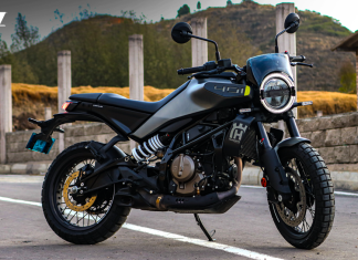 Husqvarna Svartpilen 401 Review Fuel