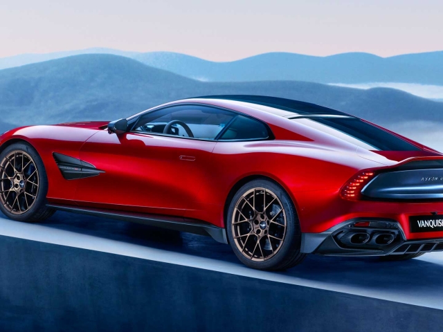 Aston-Martin-Vanquish-V12