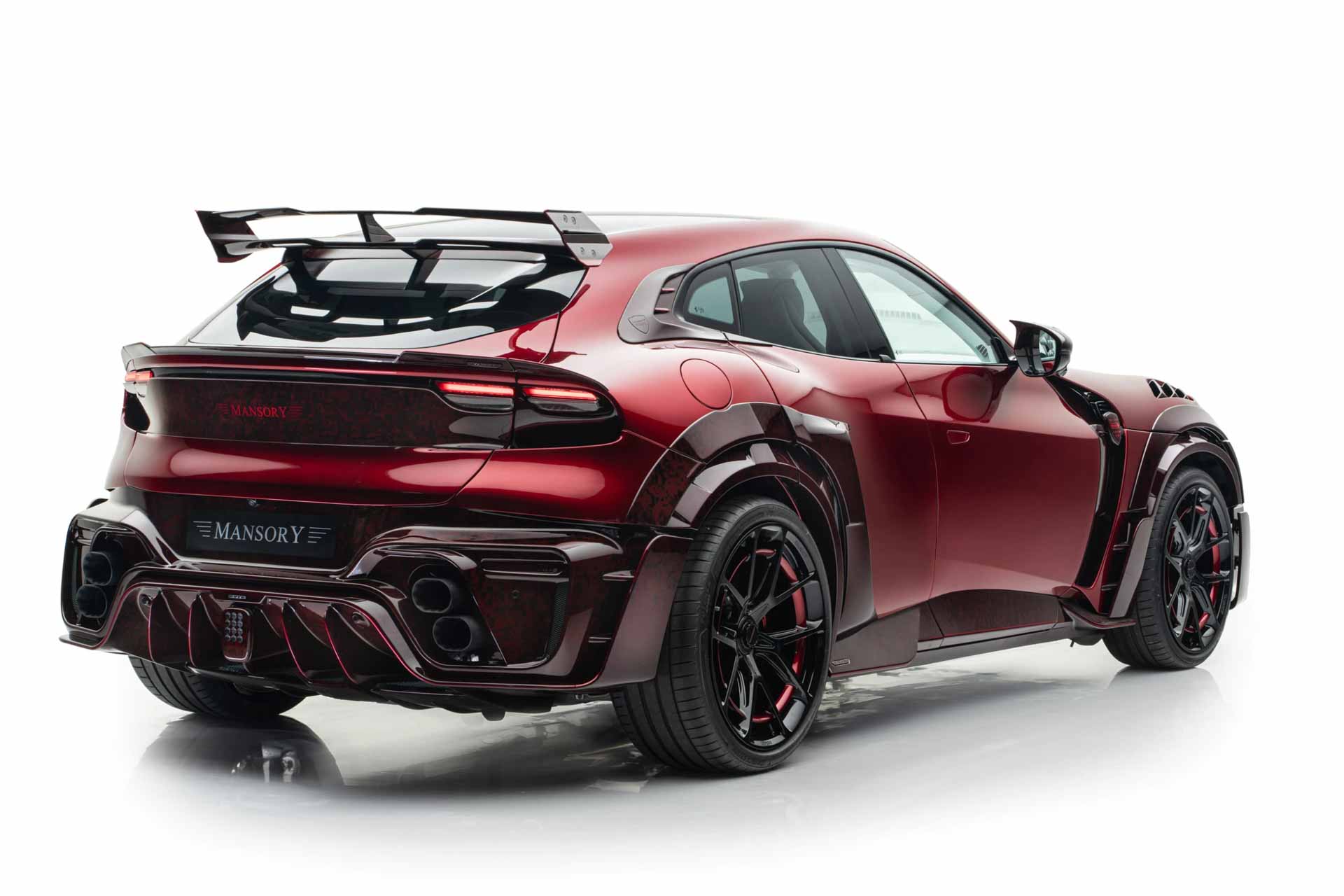 Sergio Ramos mostró su nuevo Ferrari por más de medio millón de euros —  Tribuna.com, image size:1920x1280