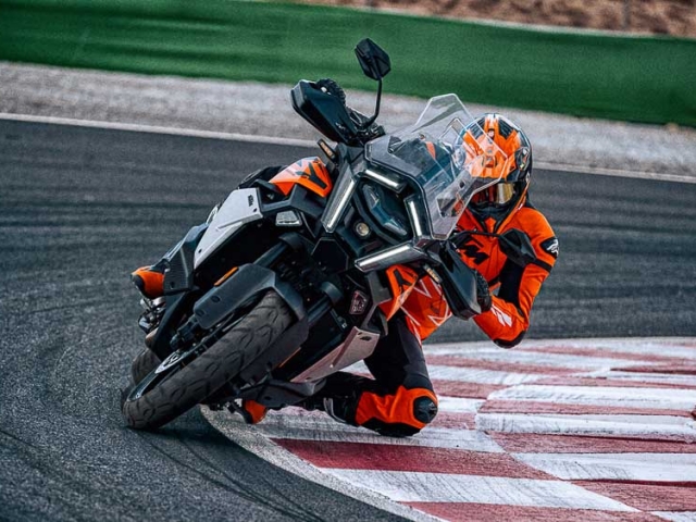 KTM 1390 Super Adventure S Evo