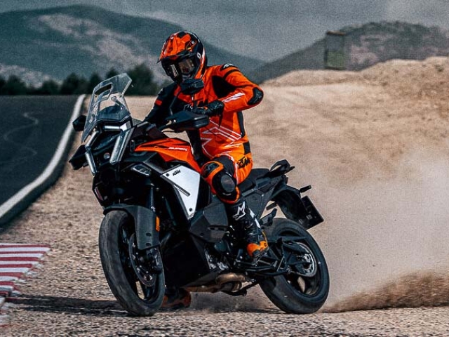 KTM 1390 Super Adventure S Evo