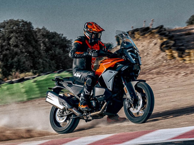 KTM 1390 Super Adventure S Evo