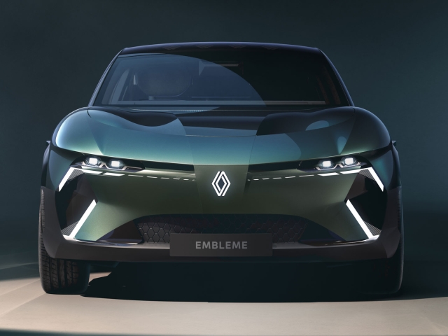 Renault Embleme demo car