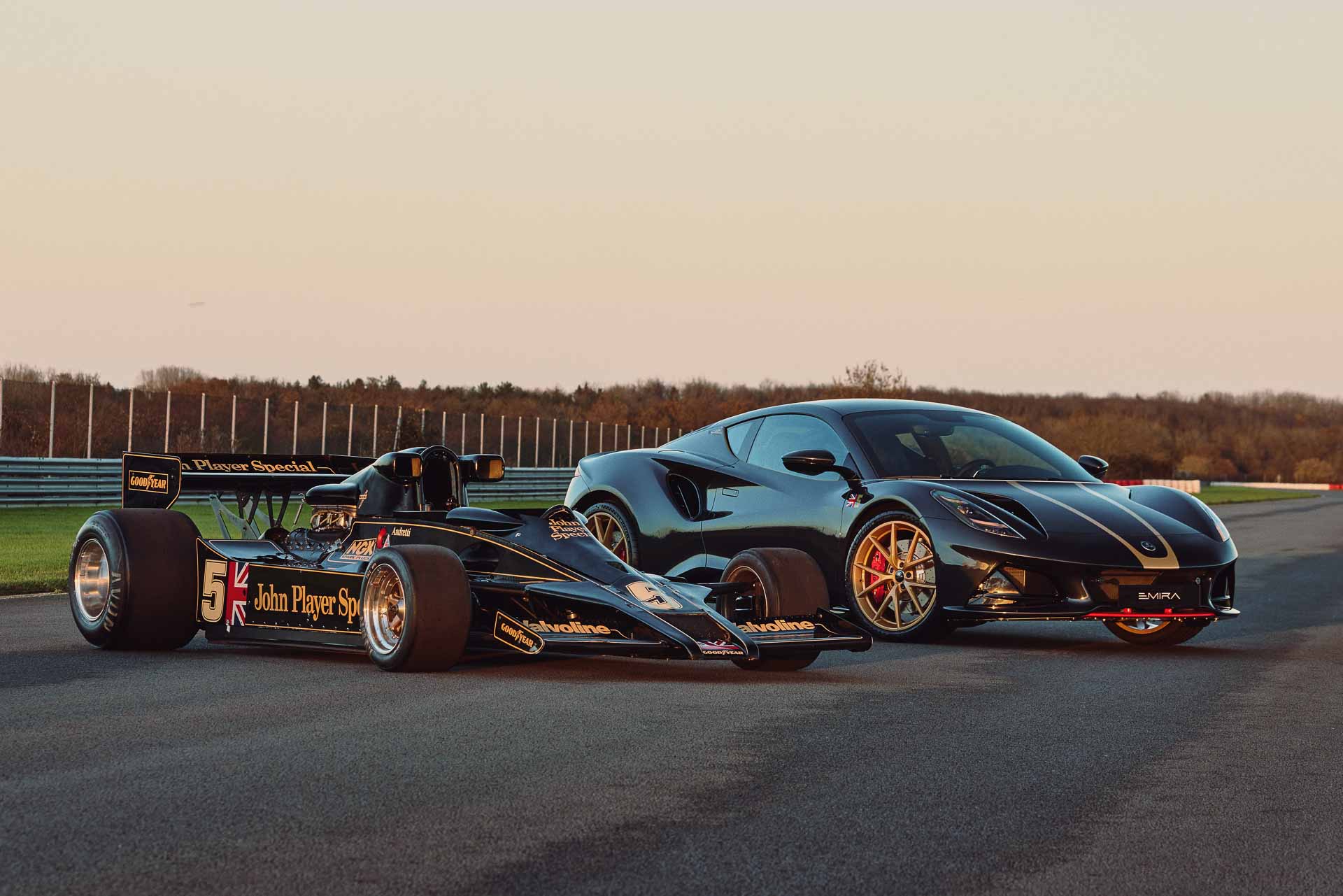 Lotus-Emira-F1