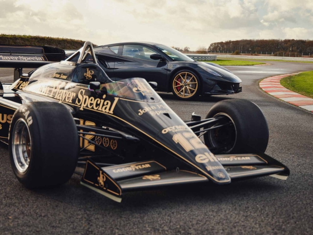 Lotus-Emira-F1