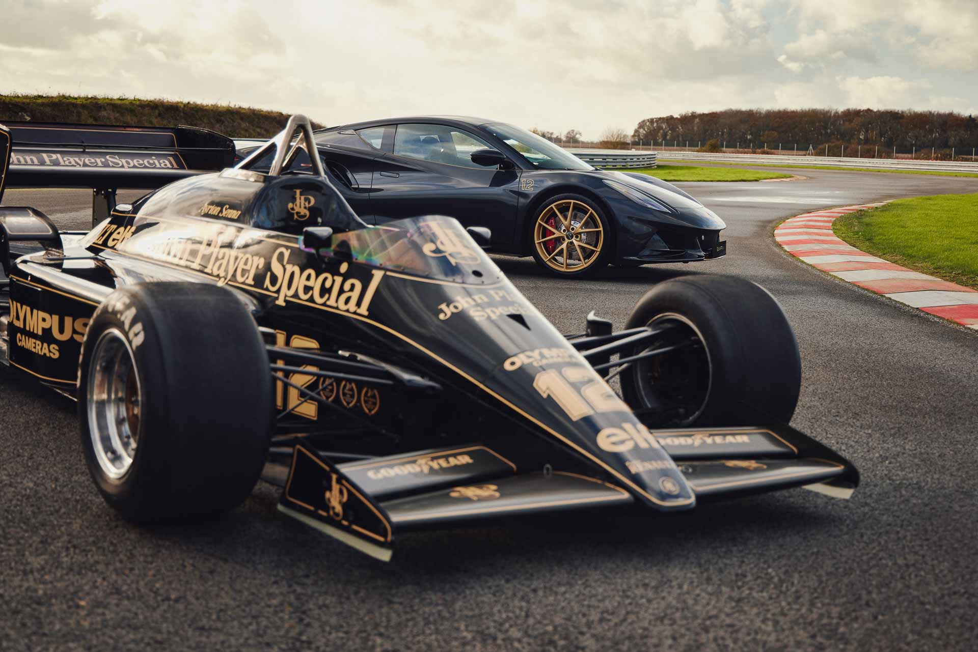 Lotus-Emira-F1