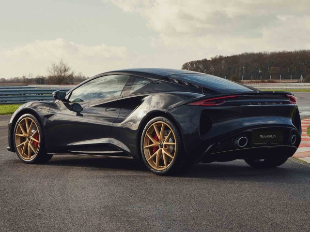 Lotus-Emira-F1