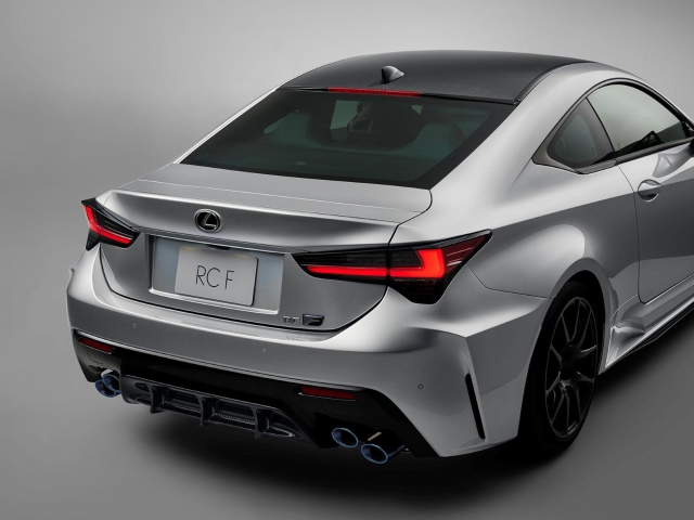 Lexus-RC-F-V8-2025