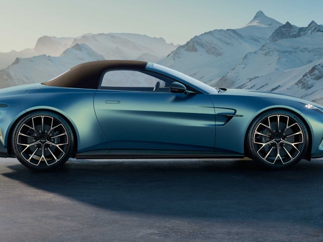 Aston-Martin-Vantage-Roadster