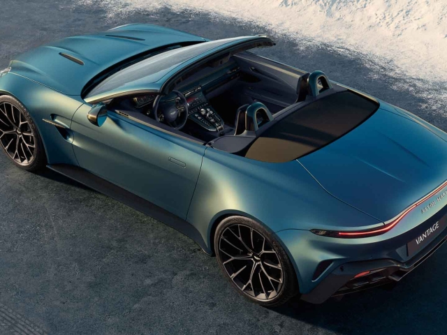 Aston-Martin-Vantage-Roadster