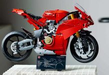 Ducati-Panigale-V4-S-Lego