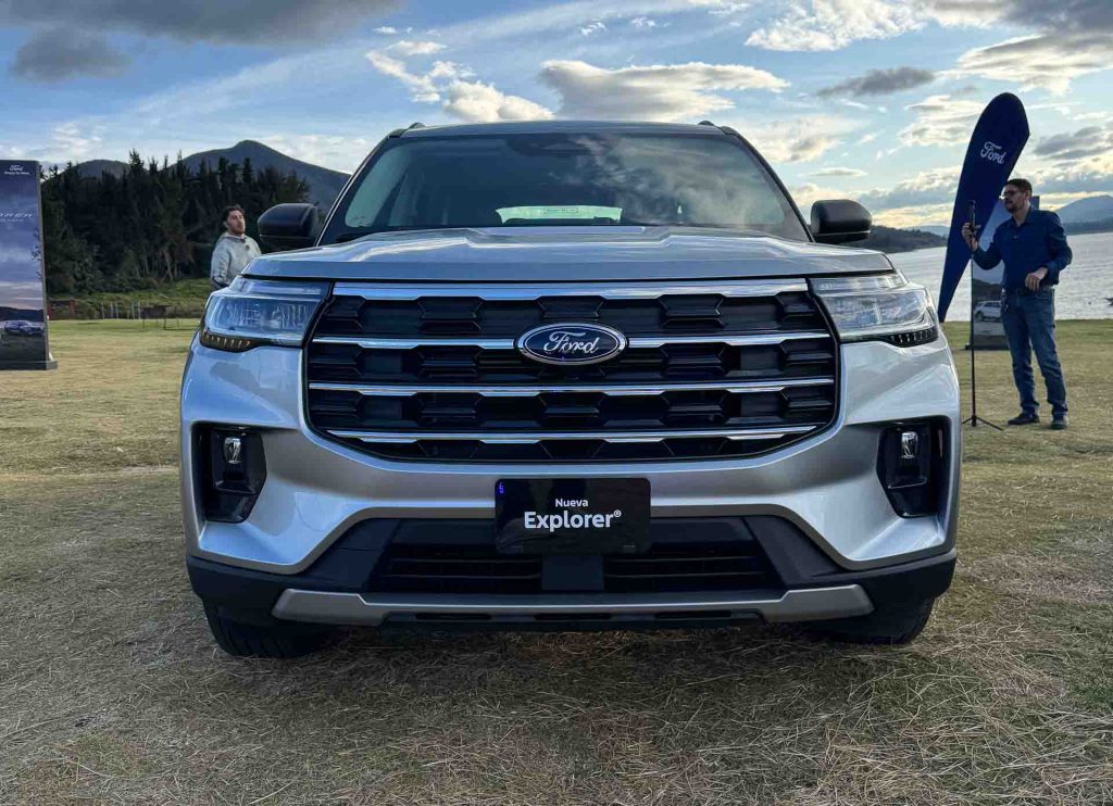 Ford-Explorer-2025-Colombia