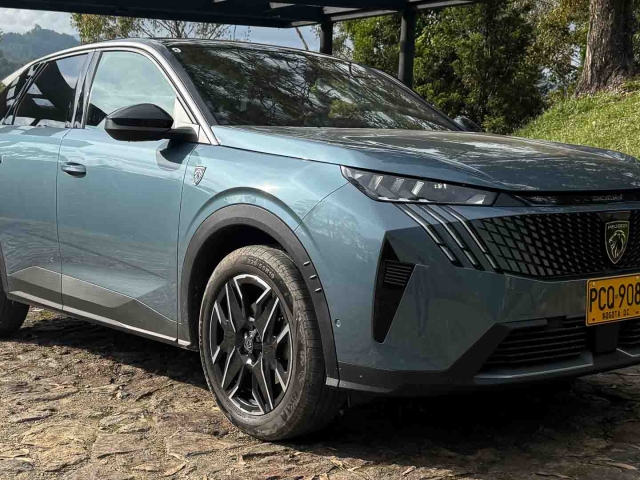 Peugeot-3008-2025-Colombia