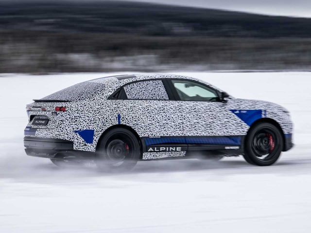 Alpine-A390-eléctrico-camuflado-adelanto