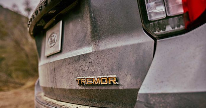 Ford-Explorer-Tremor-adelanto